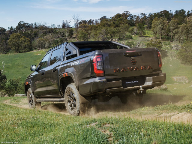 nissan navara pic #207574