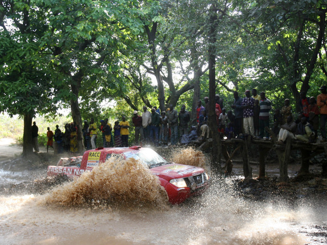 nissan navara rally pic #60710