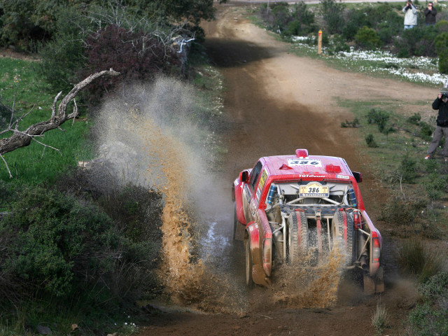 nissan navara rally pic #60713