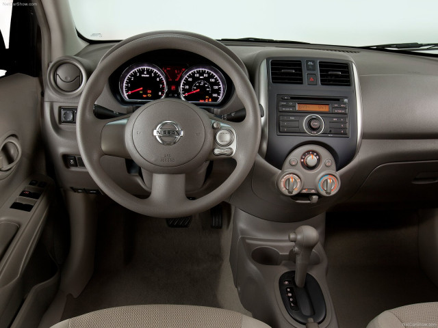 nissan versa sedan pic #80212