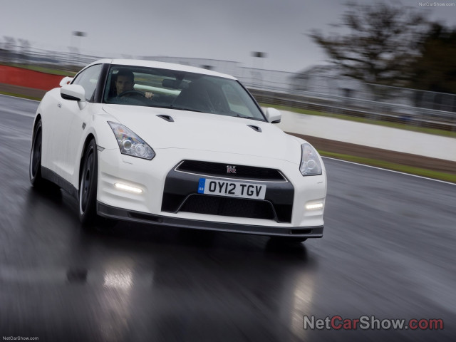 nissan gt-r track pack pic #91519