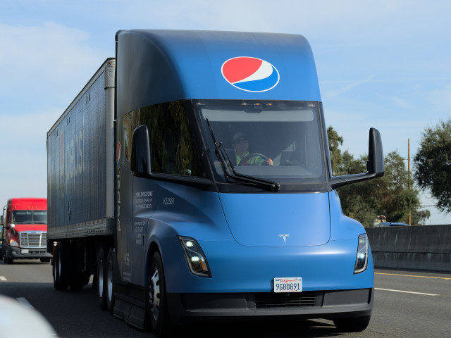 tesla semi pic #208586