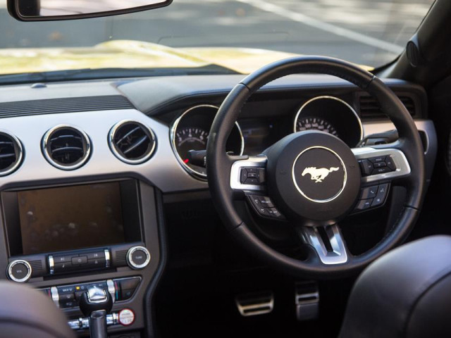 ford mustang gt convertible pic #166370