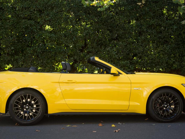 ford mustang gt convertible pic #166392