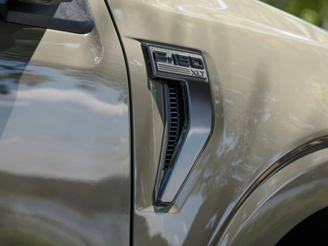 Ford F-150 XIV (14th gen) photo 210360
