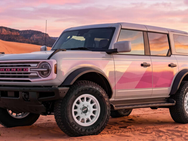 Ford Bronco VI (U725) photo 210907
