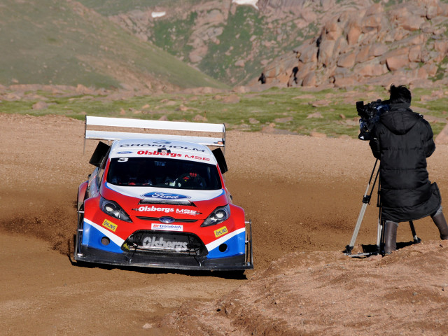 ford fiesta rallycross pic #66070