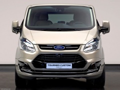 Ford Tourneo Custom pic