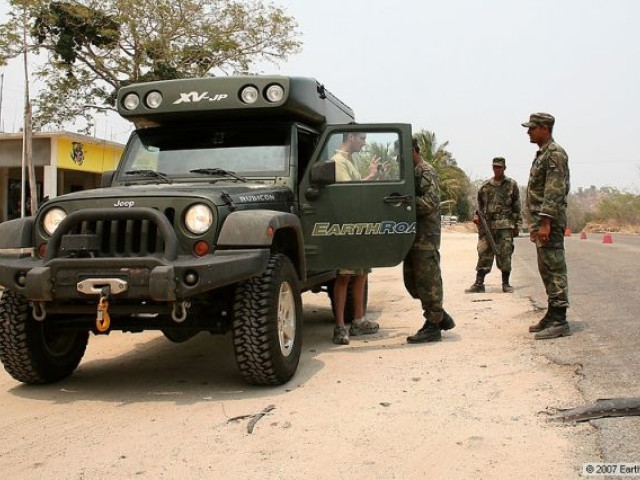 earthroamer xv-jp jeep wrangler pic #45379