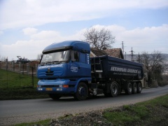 Tatra 165 pic