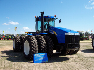 New Holland T9050