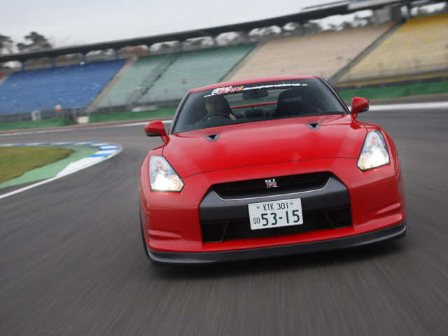 kw automotive nissan gt-r pic #61642