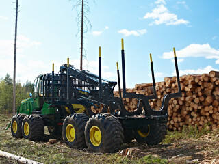 John Deere Forwarder 1910E