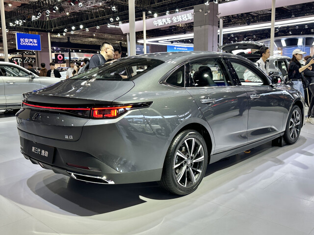 Changan Eado III photo 208786