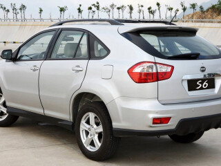 BYD S6