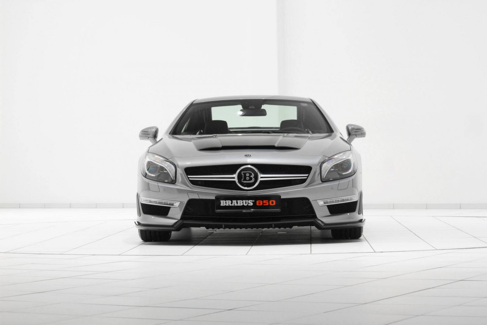 Upgrade of SL63 AMG from Mercedes to 850 hp by Brabus