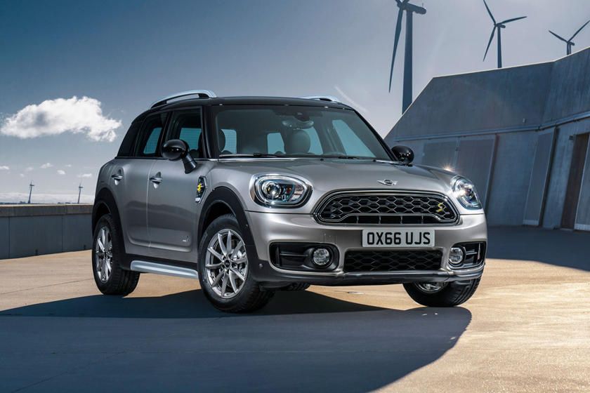 Hybrid Mini Countryman received an increased traction battery