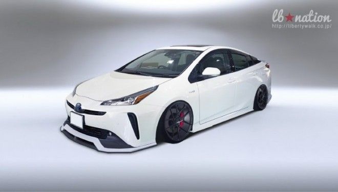 An unusual tuning prepared for Toyota Prius