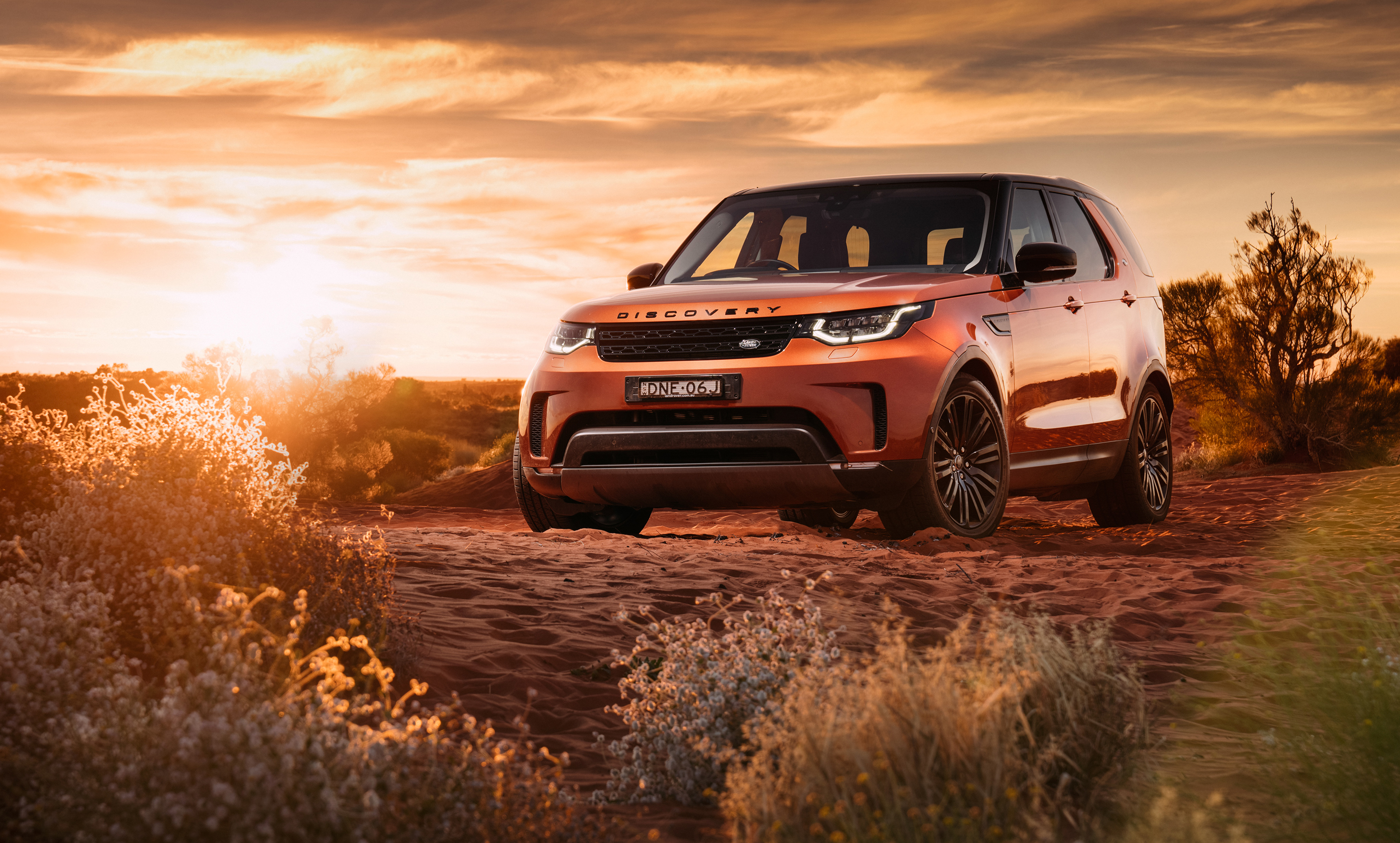 Land Rover Discovery 1440p