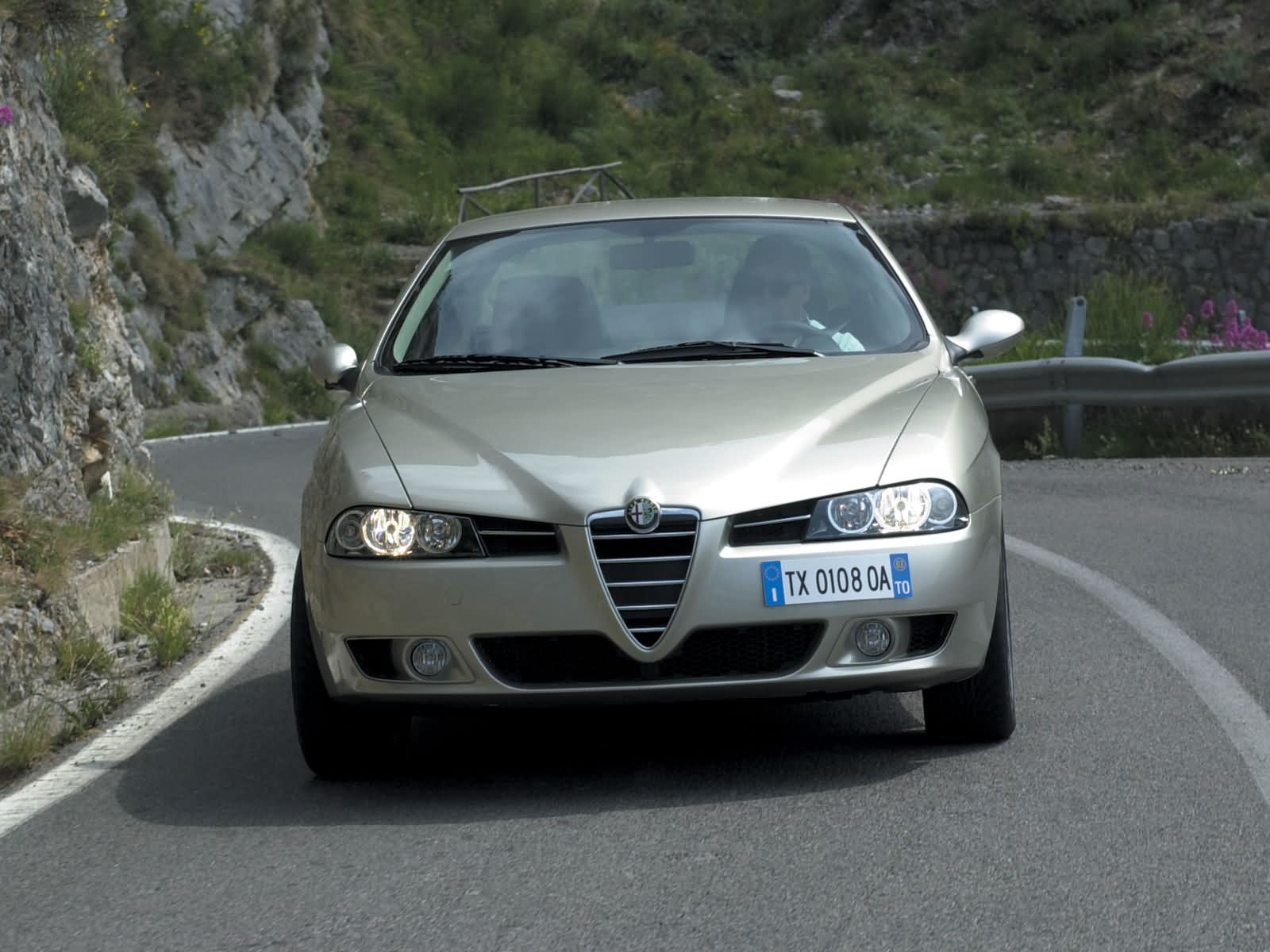 Alfa Romeo 156 photo 10500