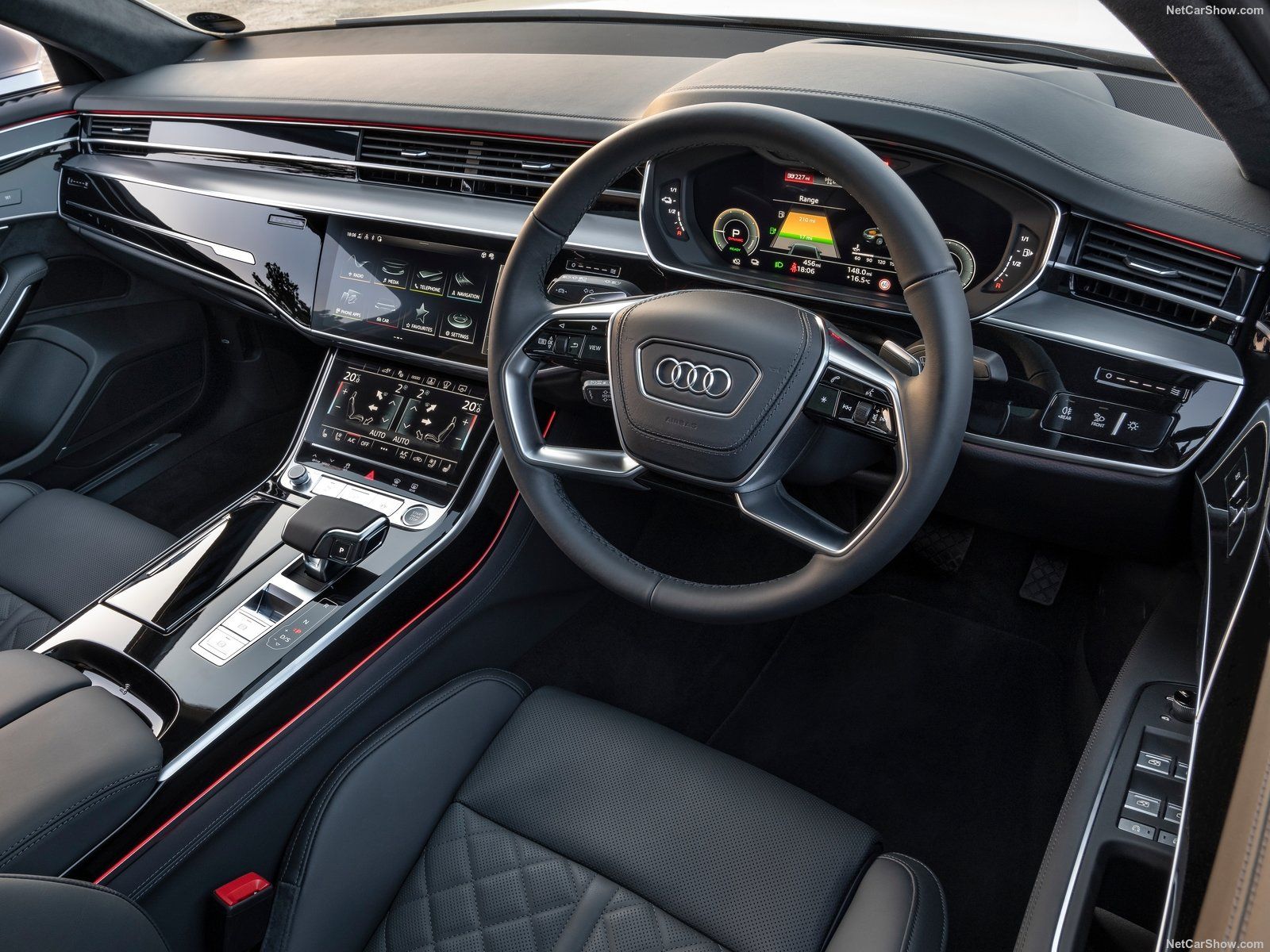 Audi A8L photo 202111