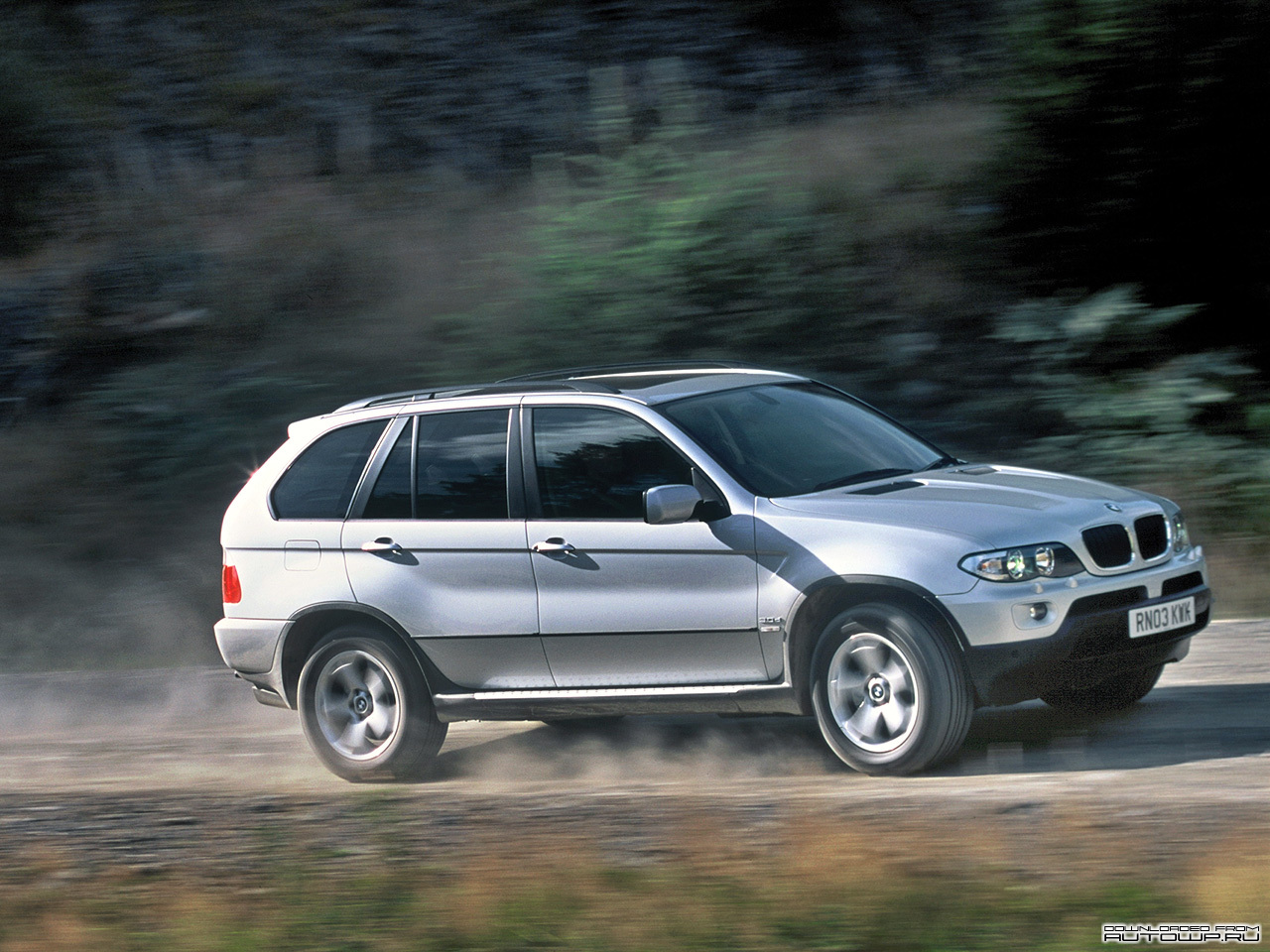 BMW X5 E53 photos PhotoGallery with 77 pics