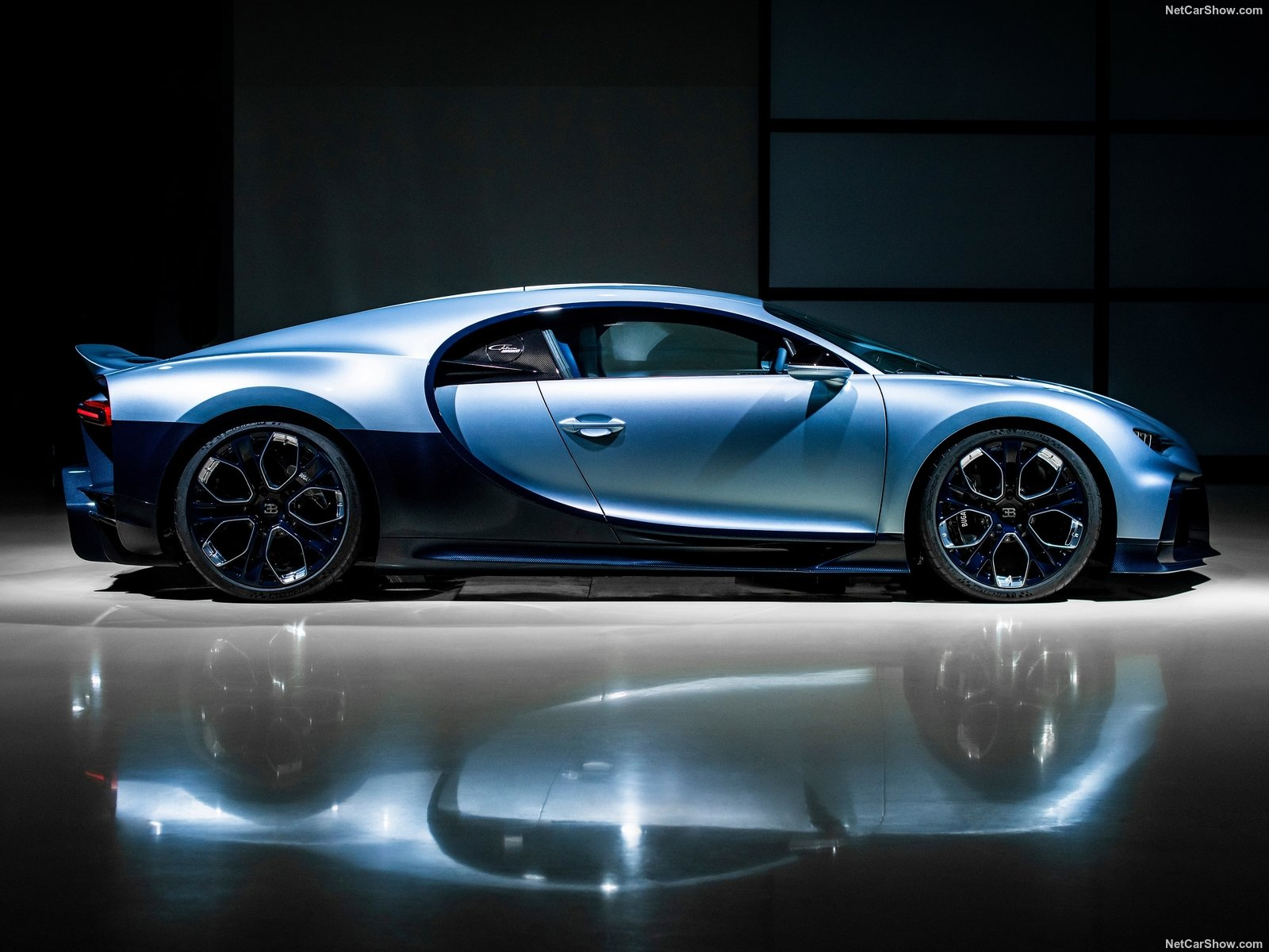 Bugatti Chiron photo 203063
