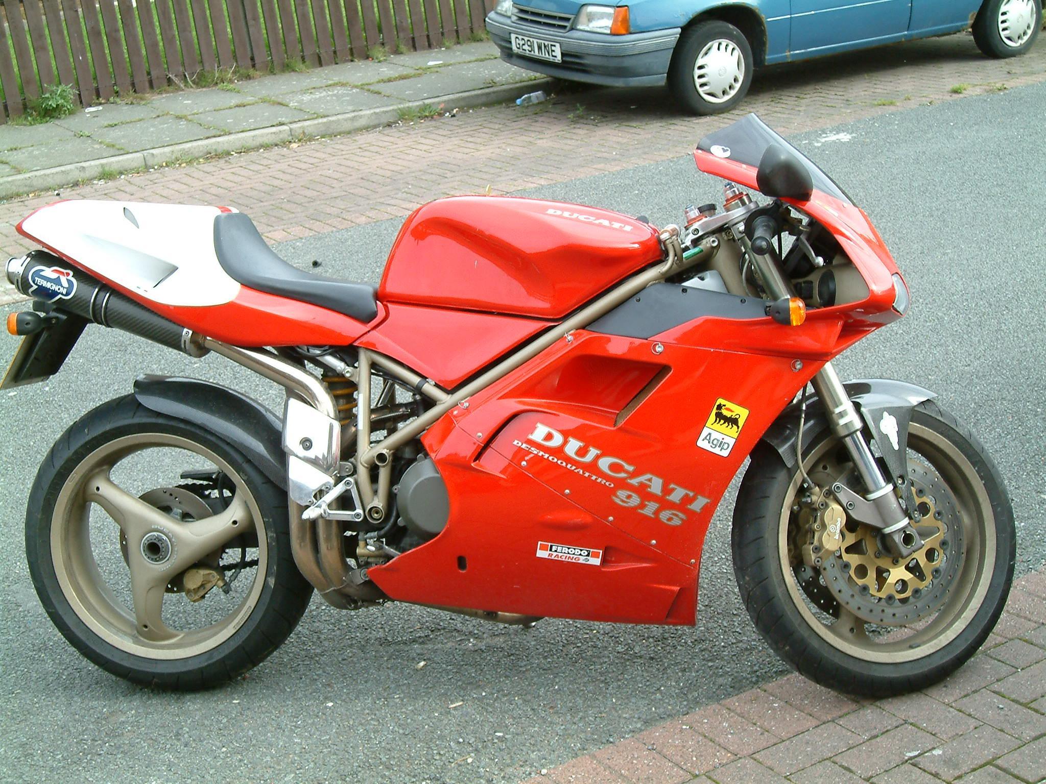 Ducati 916 photo 16680