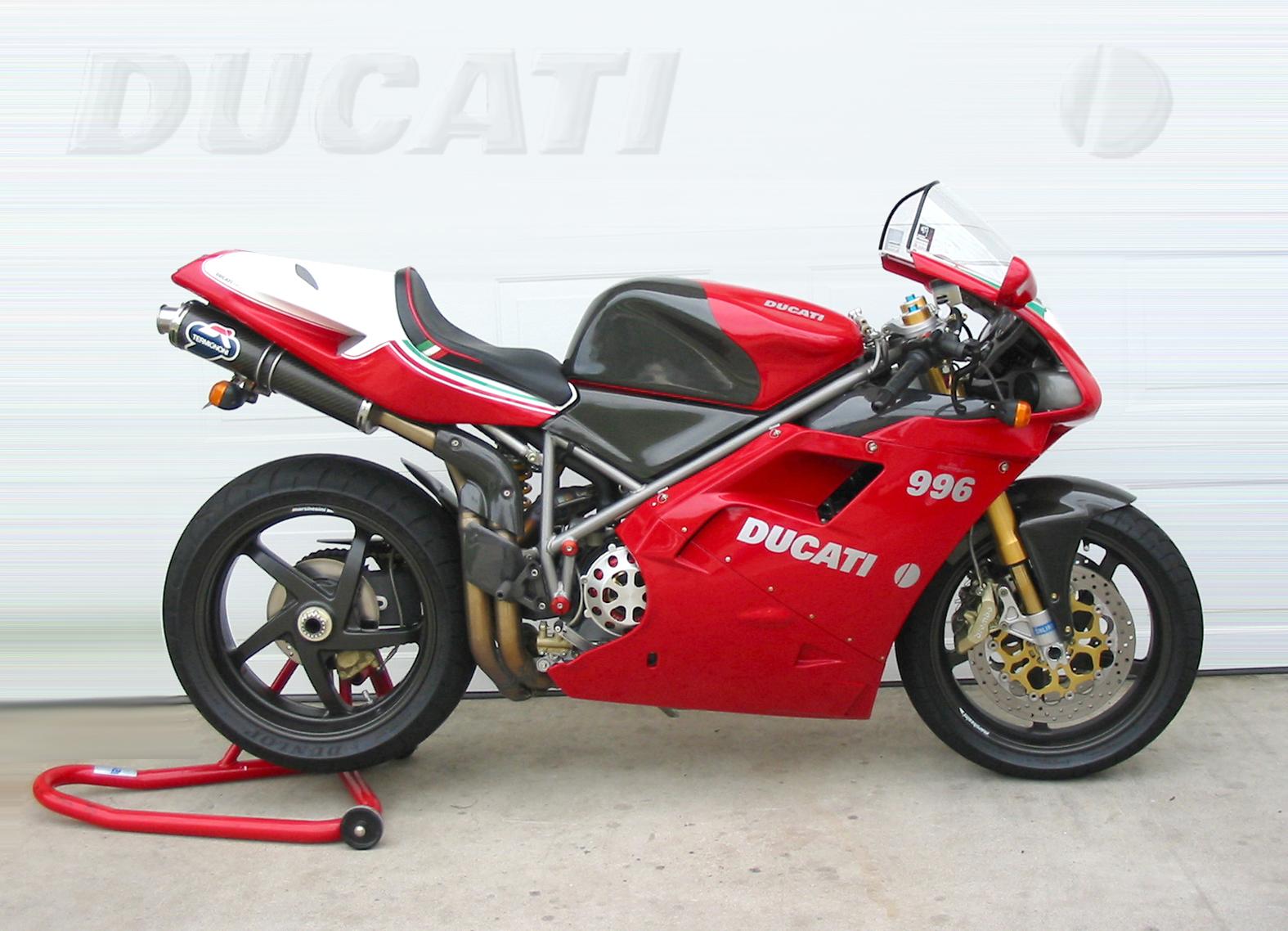 Ducati 996 photo 16613
