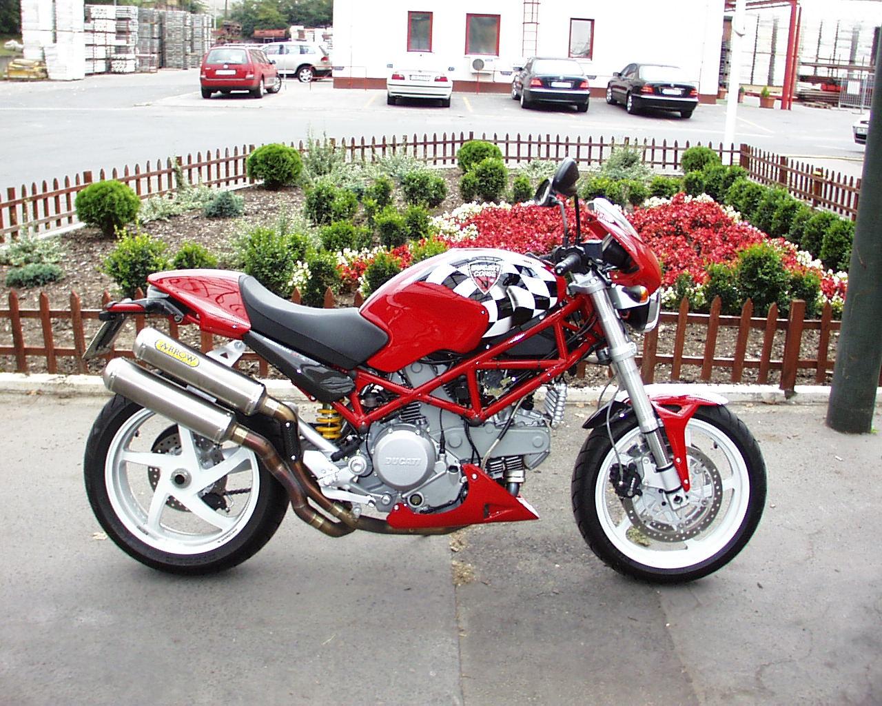 Ducati Monster S2R 1000 photo 30237