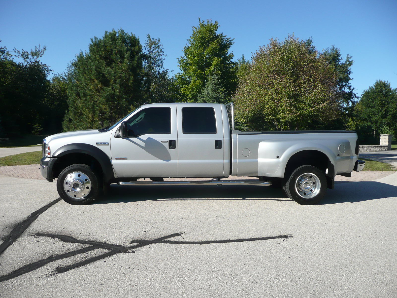 Ford F-550 photo 105326