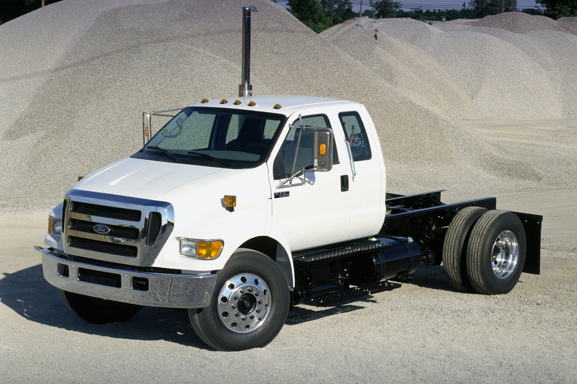 Ford F-750 photo 69491