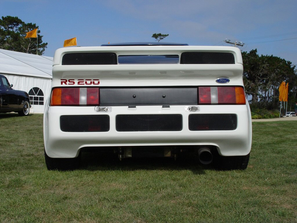 Ford RS200 photo 39898