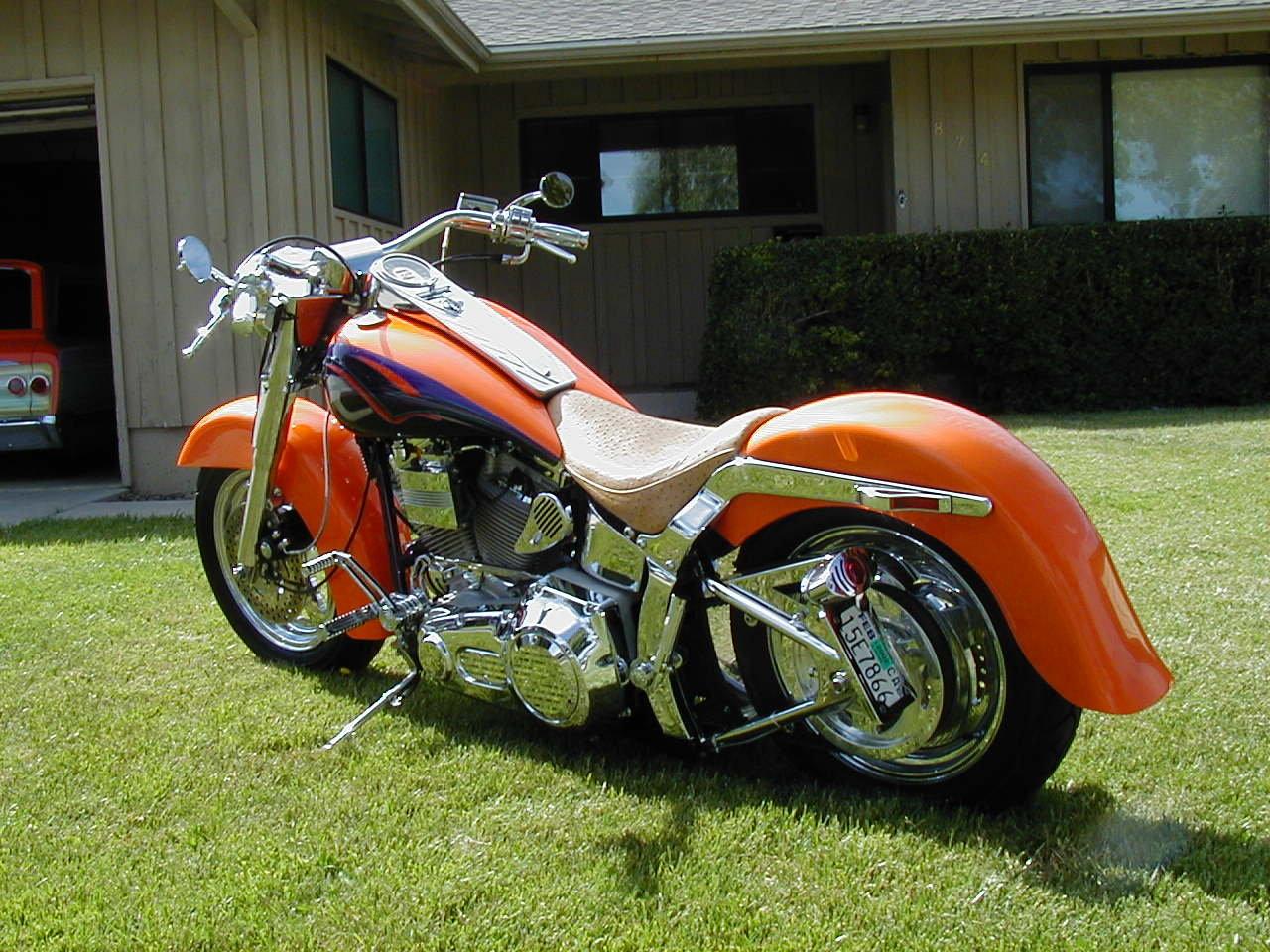 Harley-Davidson FLSTC Heritage Softail Classic photo 22215