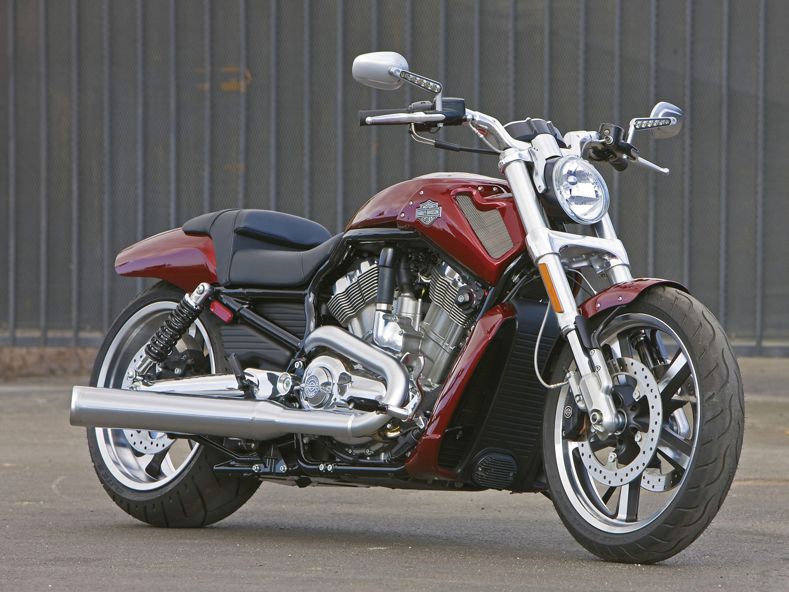 Harley-Davidson VRSCF V-Rod Muscle photo 70098
