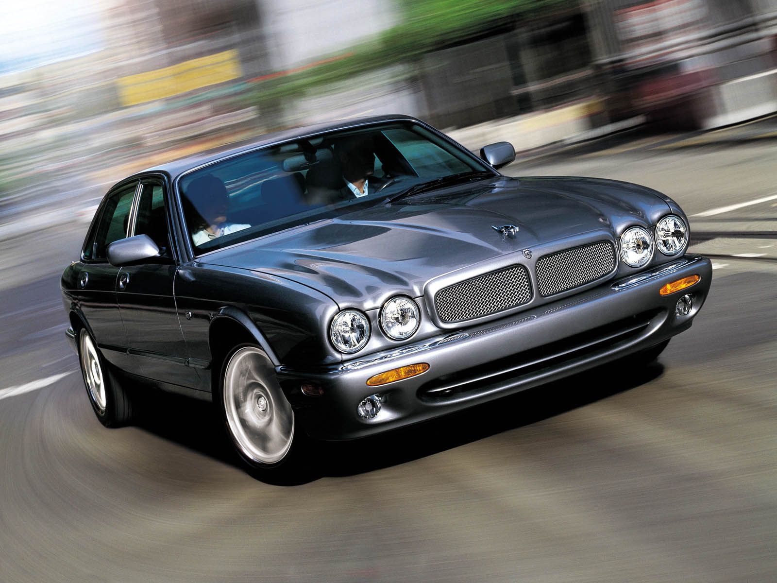 Jaguar XJ photo 8791