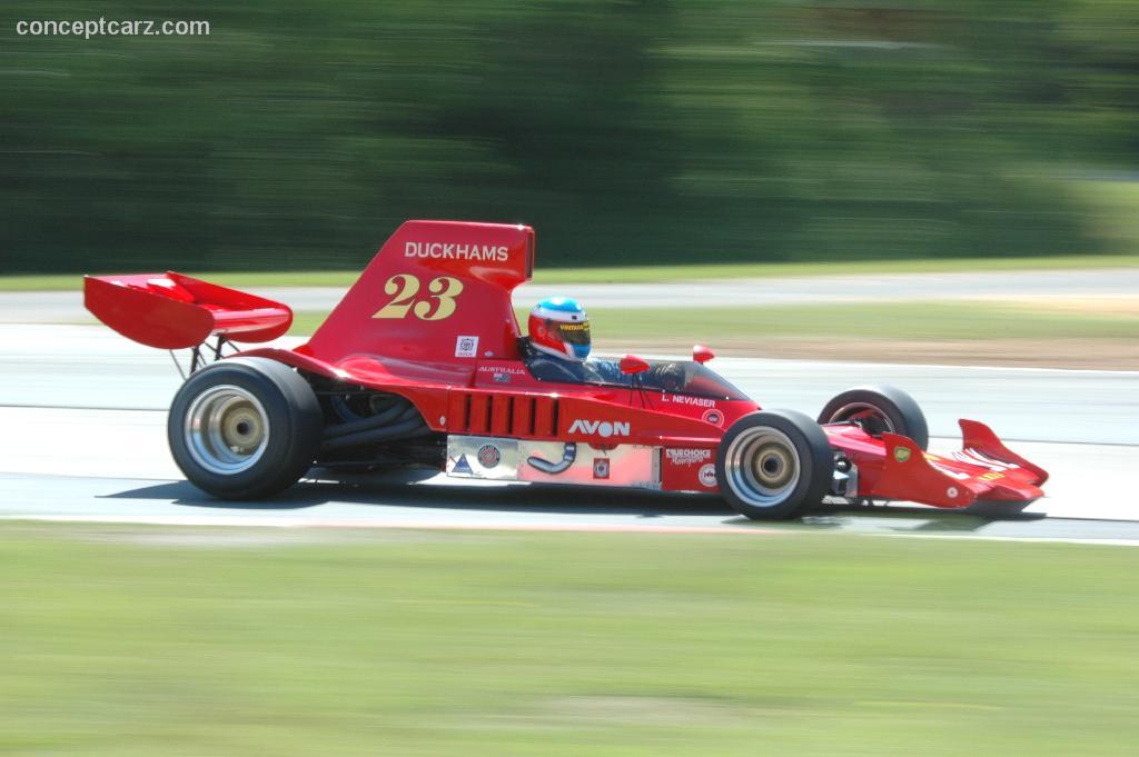 Lola T332 Formula 5000 photo 23877