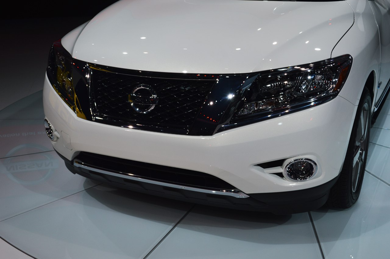 Nissan Pathfinder Hybrid 2014 photo 103768