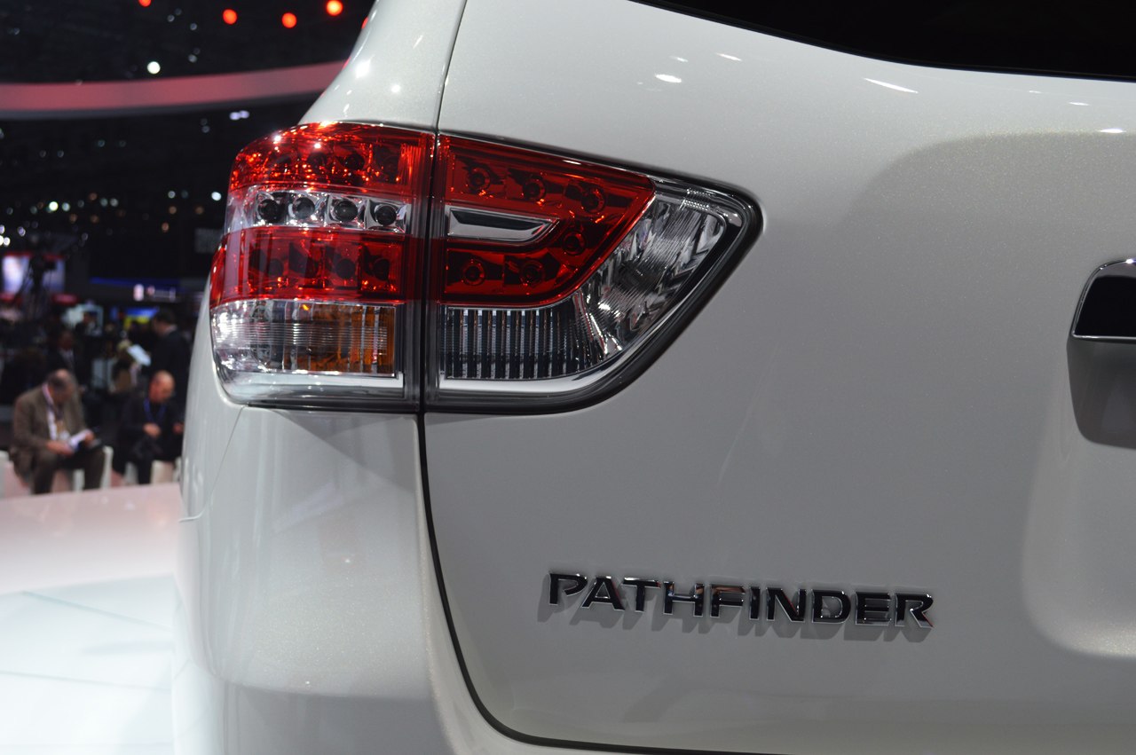 Nissan Pathfinder Hybrid 2014 photo 103779