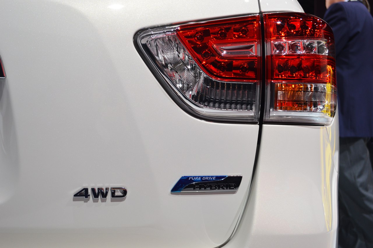 Nissan Pathfinder Hybrid 2014 photo 103783