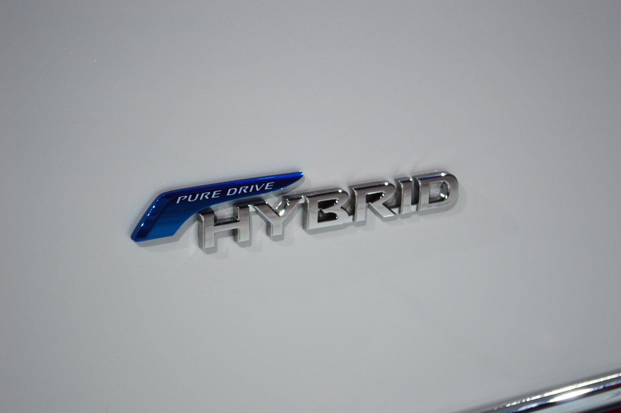 Nissan Pathfinder Hybrid 2014 photo 103786