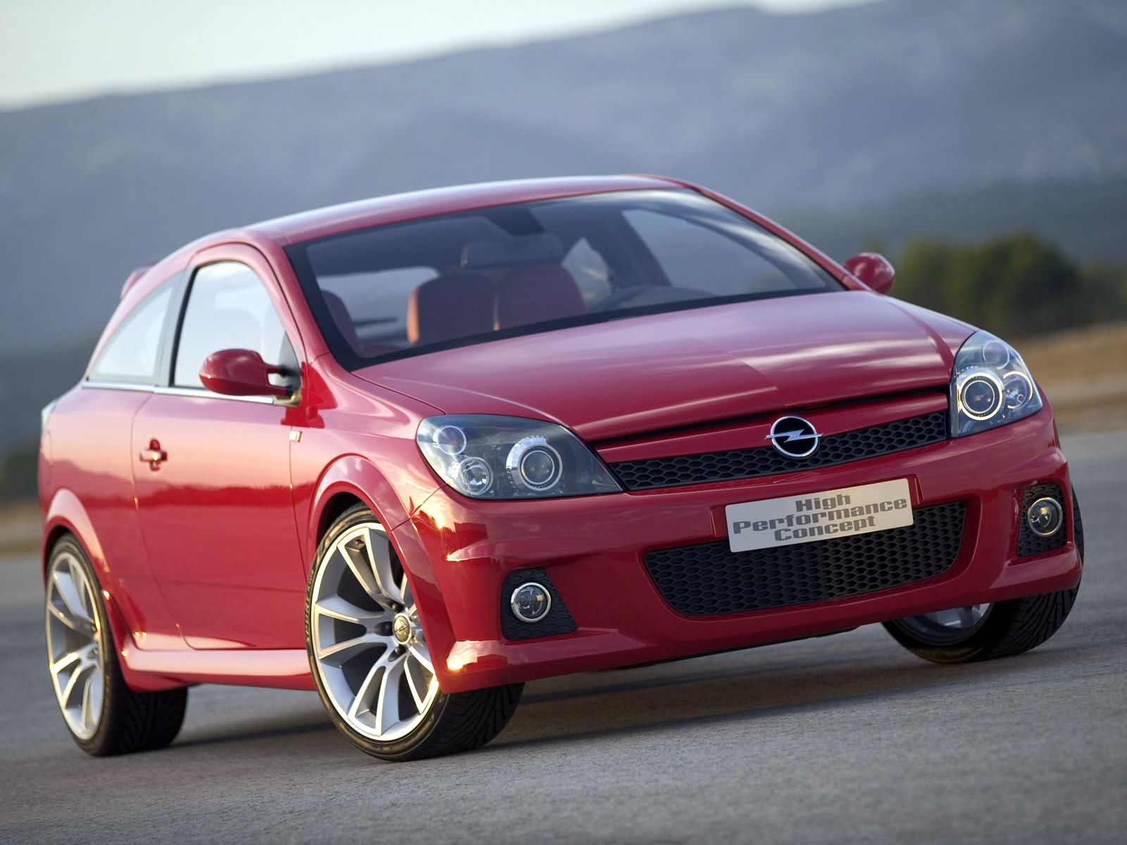 Opel Astra High Performance Concept photo 13566
