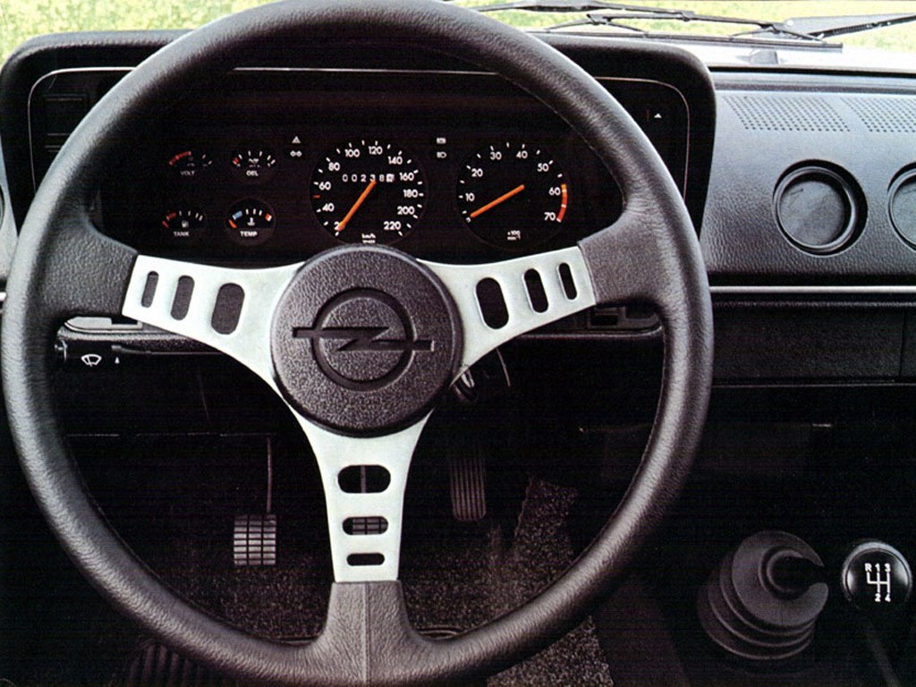 Opel Manta photo 82164