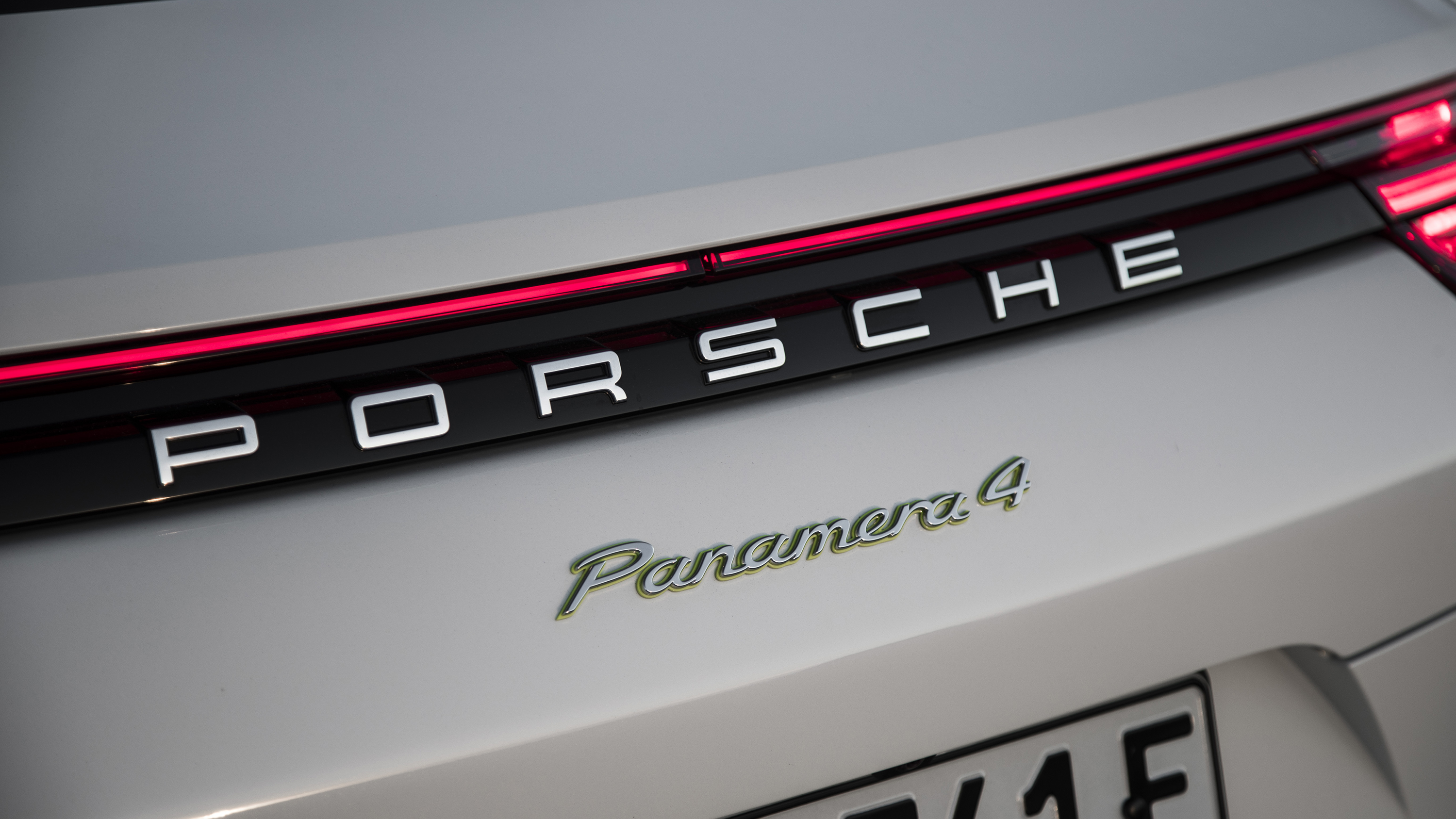 Porsche Panamera 4 E-Hybrid photo 173916