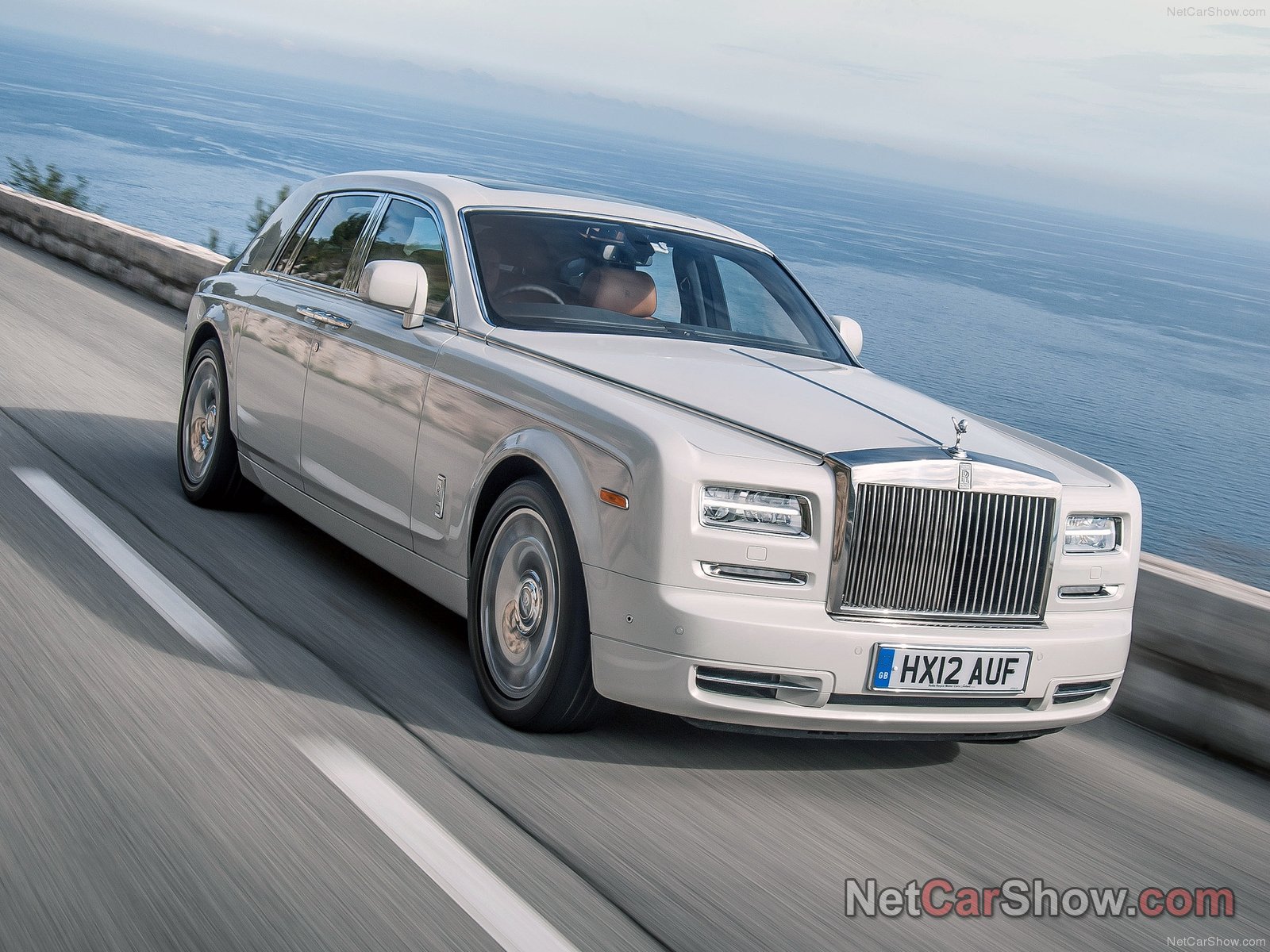 Rolls-Royce Phantom photo 95320