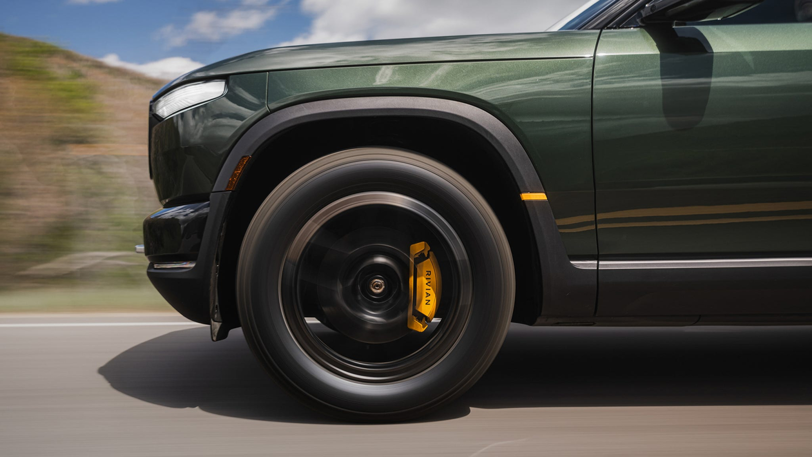 Rivian R2 photo 208574
