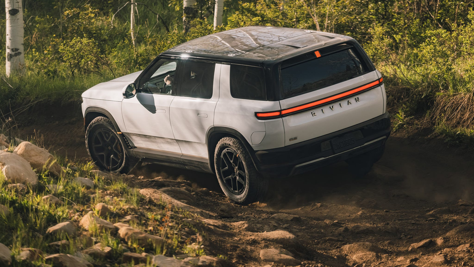 Rivian R2 photo 208576