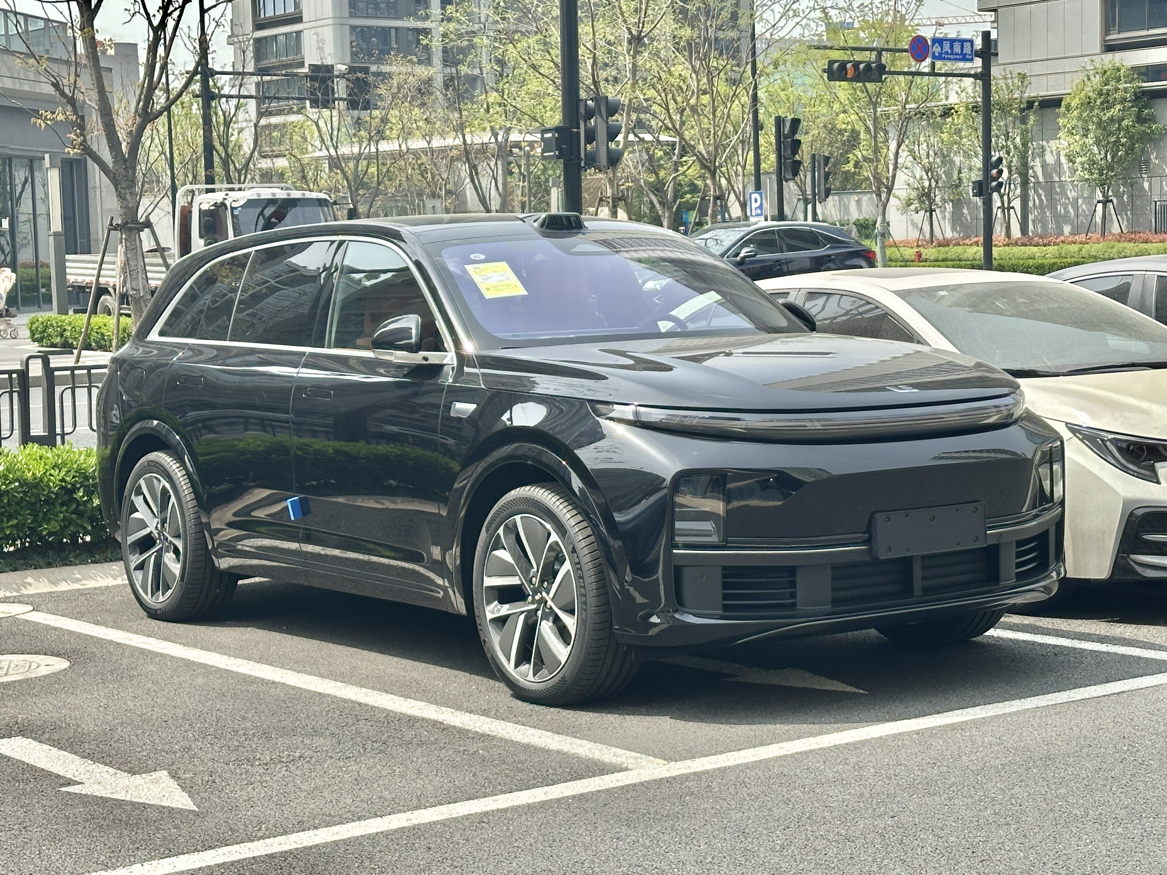 Li Auto L7 I (X03) photo 208948