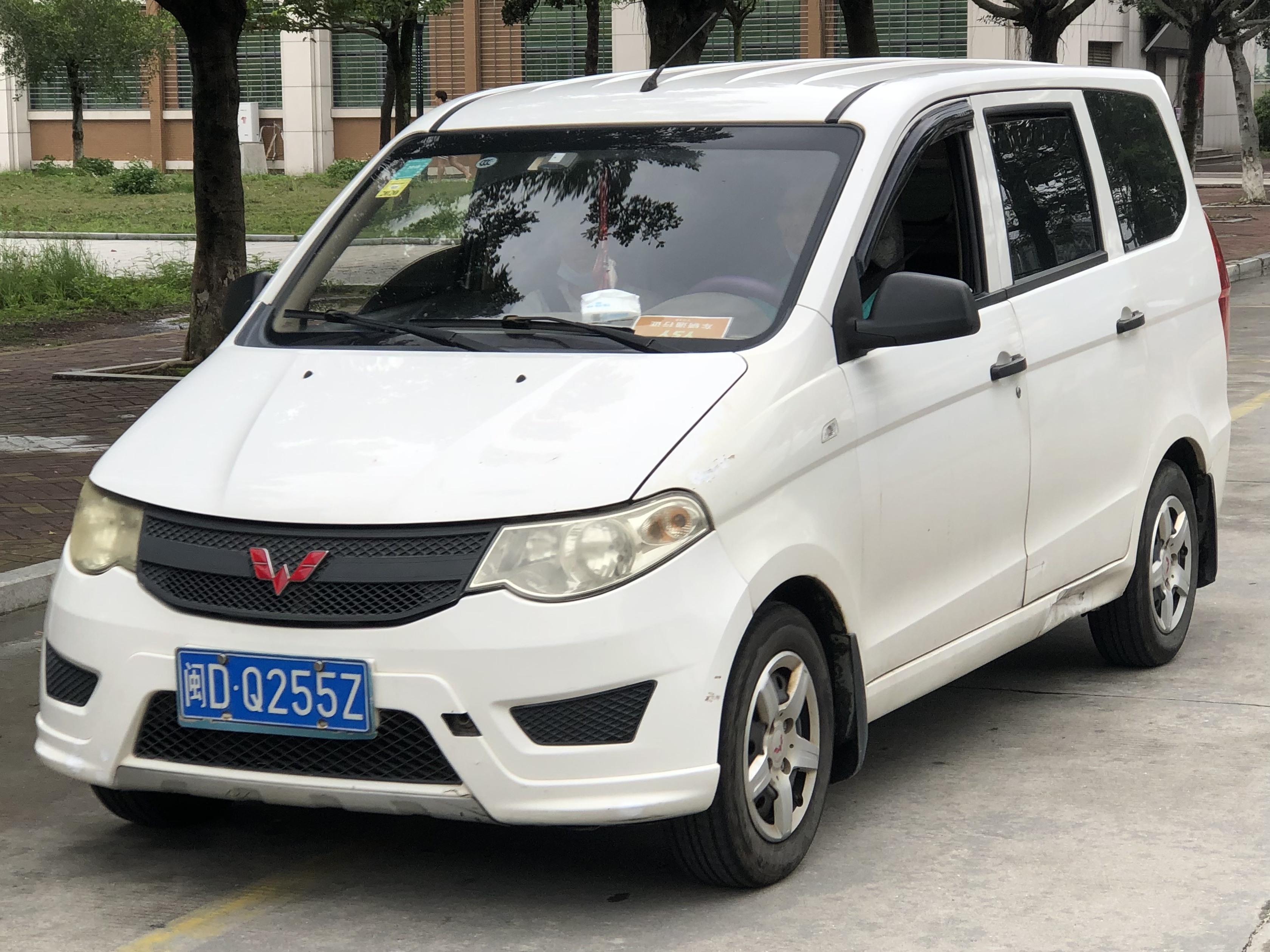 Wuling Hongguang III photo 209331
