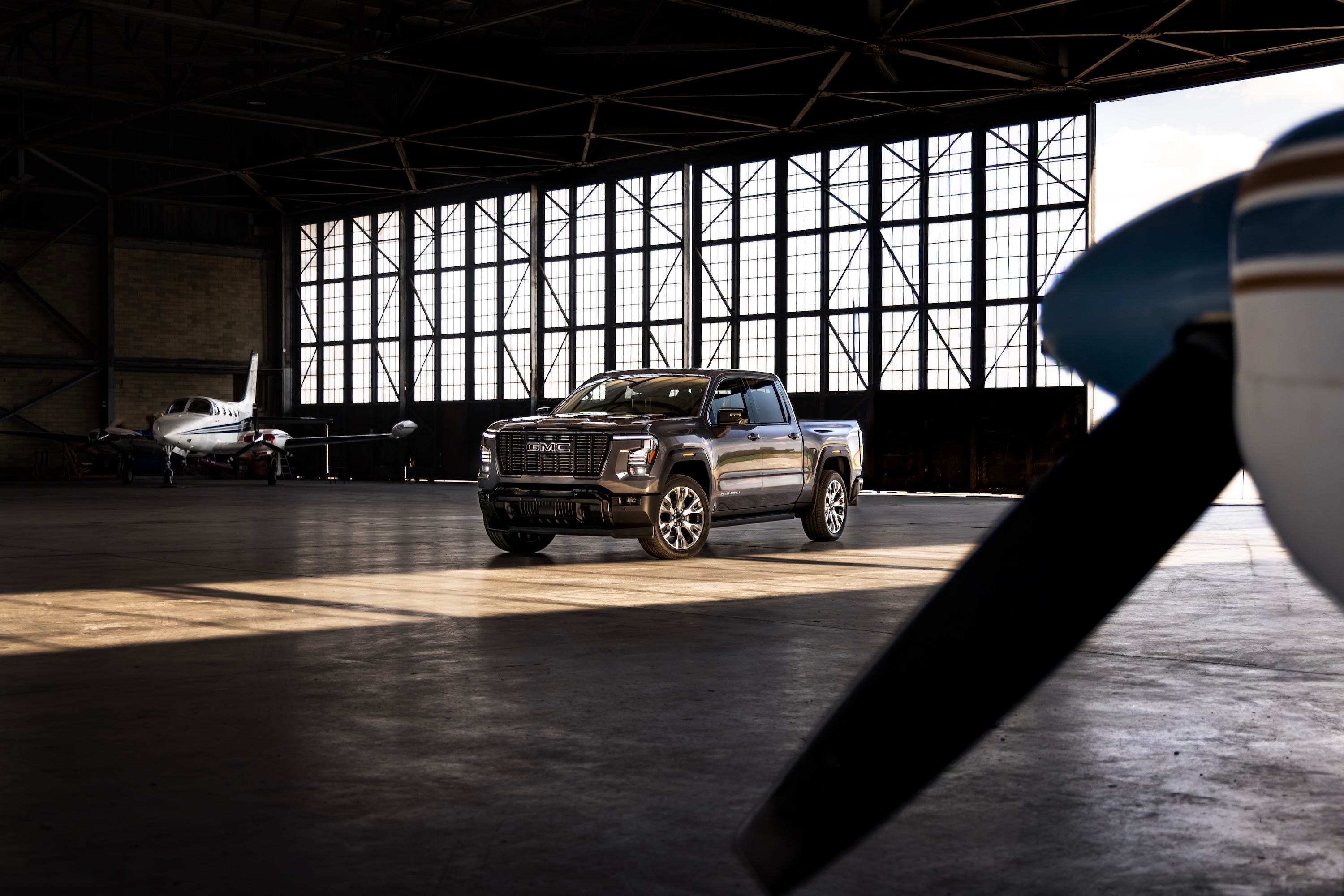 GMC Sierra photo 208393